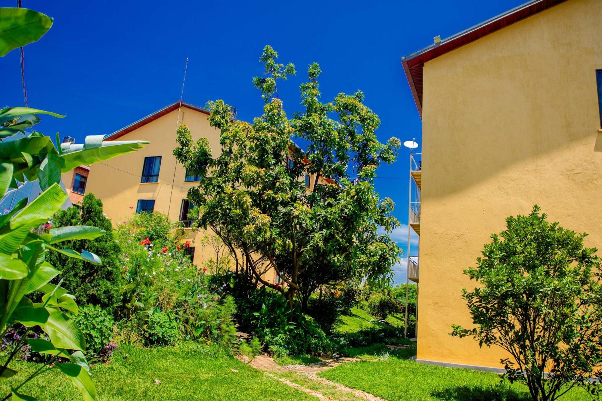 Kigali Village Suites エクステリア 写真