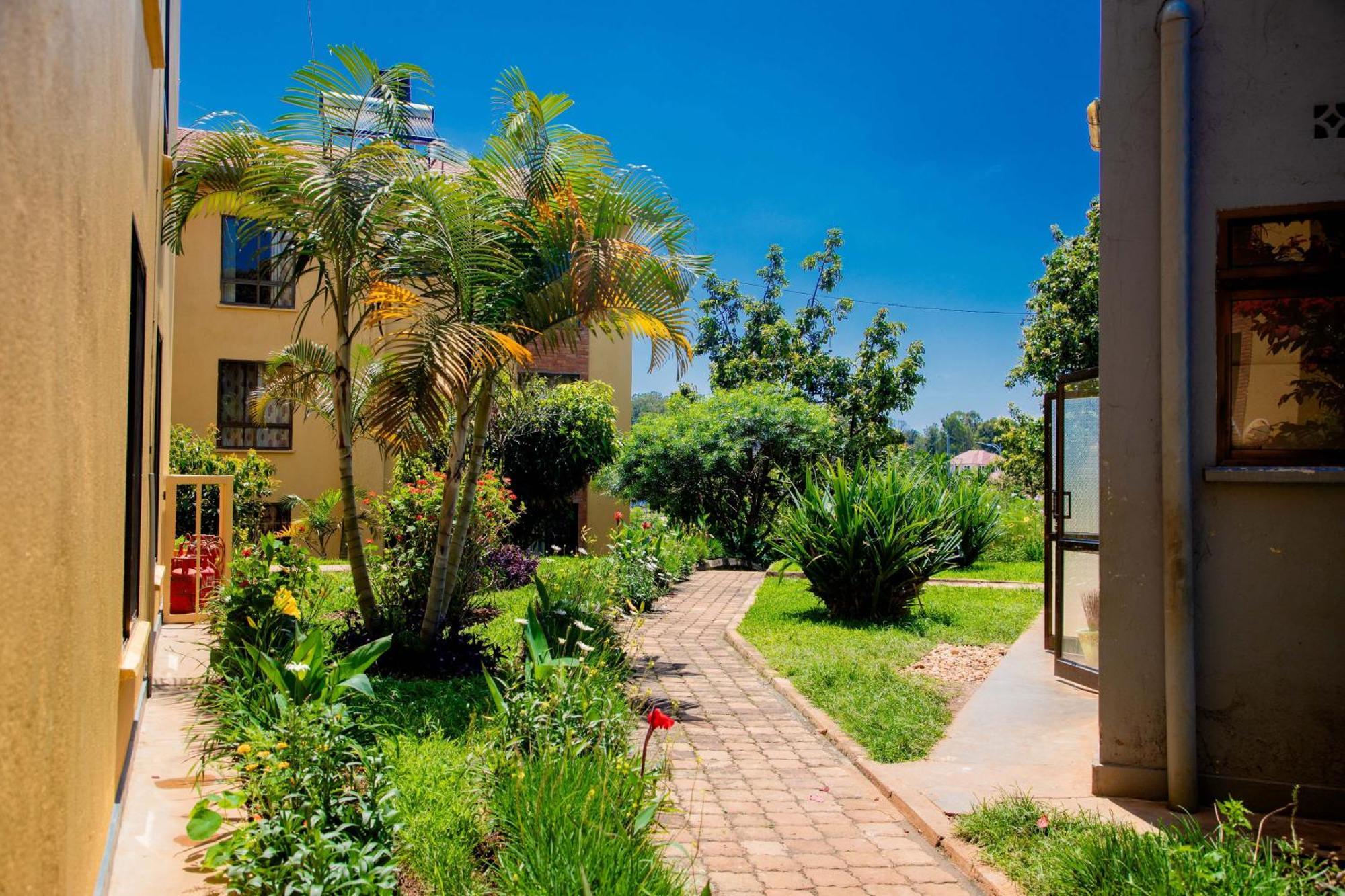 Kigali Village Suites エクステリア 写真